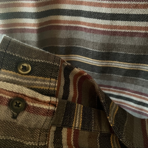 VANS Men’s Casual Button Down Shirt - Picture 5 of 8